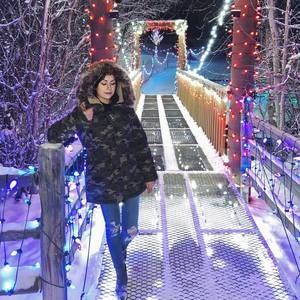 Meet your Posher, Michaela